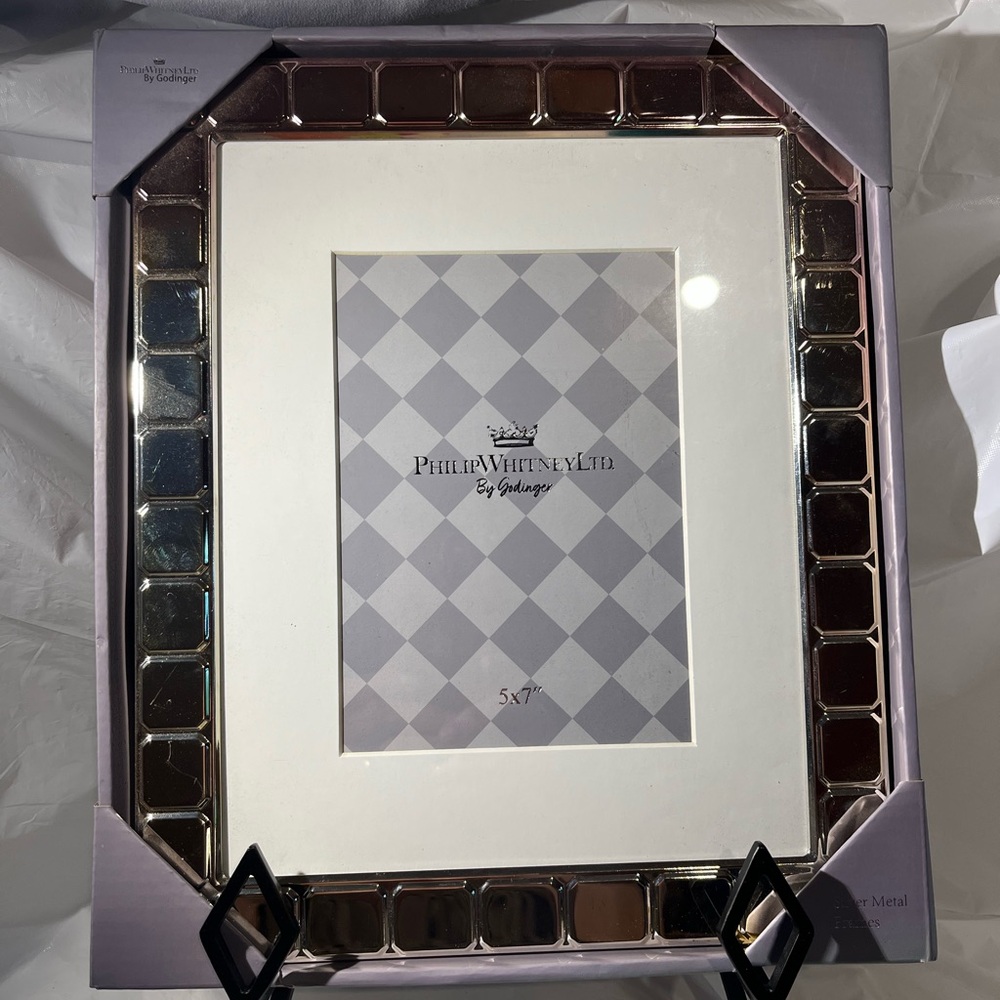 Silver 5X7 Photo Frame With White mat by Philip Whitney